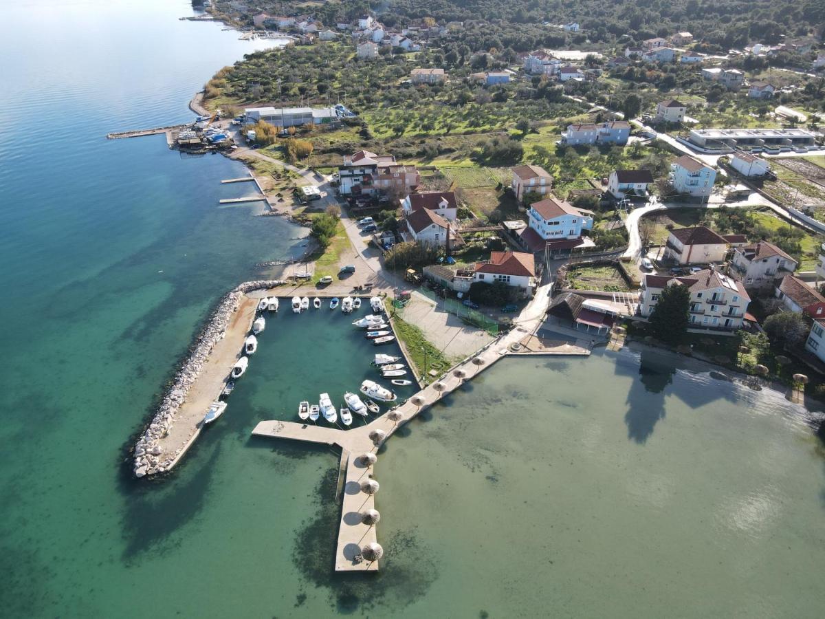 Apartment Lana Pašman Eksteriør bilde